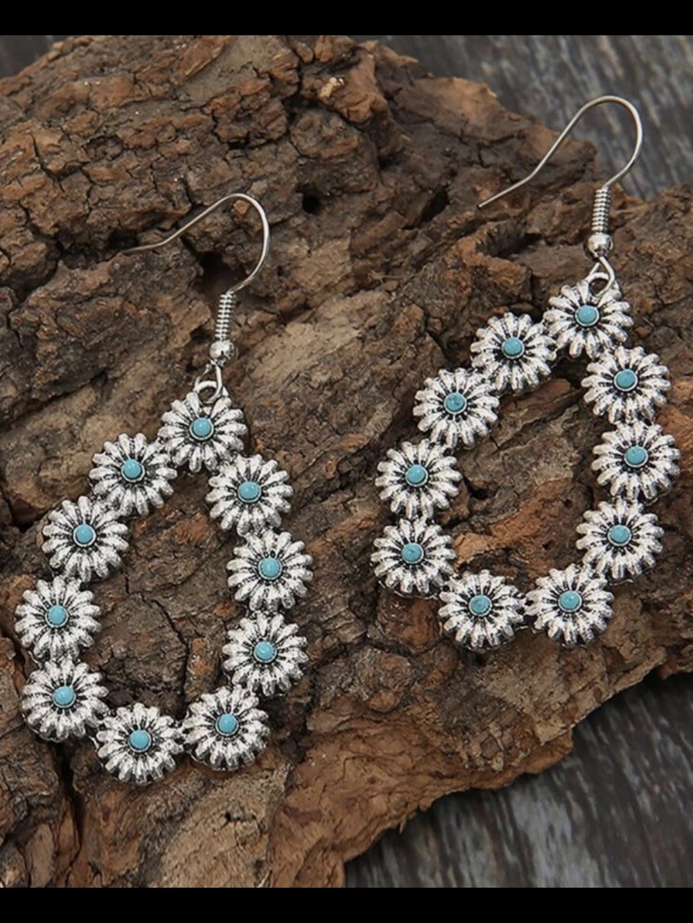 Silver Daisy Teardrop Earrings
